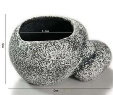 Pots hydroponiques en pierre céramique pour poissons cichlidés, taille 10 cm par 6 cm, créant des zones de cachette.