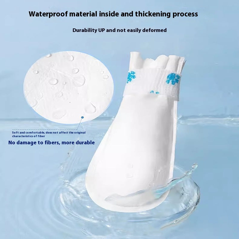 Couvre-chaussures jetables étanches pour animaux, résistants et durables, flottant sur l'eau.