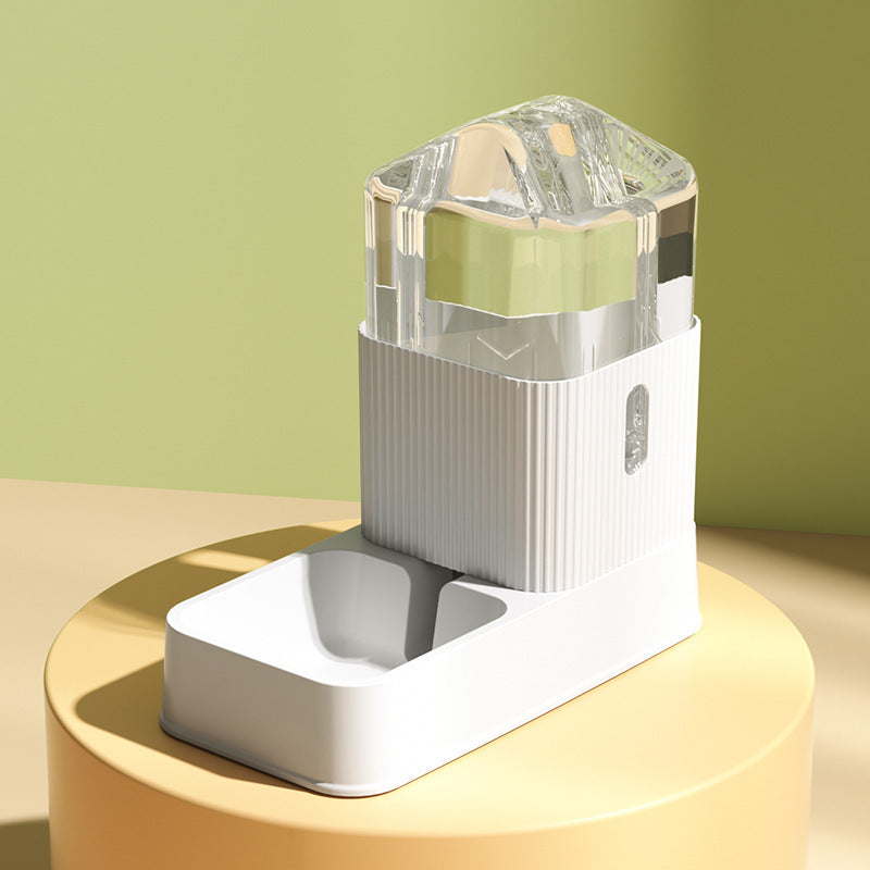 Distributeur automatique d'eau et de nourriture pour chat en design moderne et élégant.