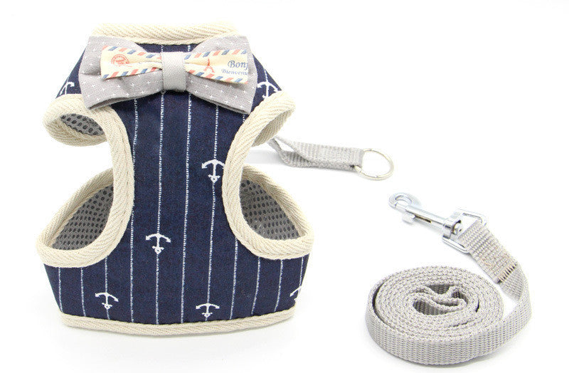Harnais de traction pour chat avec nœud papillon, accessoires de promenade en coton biologique.