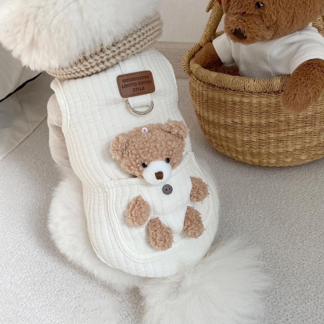 Gilet en coton pour chien avec motif ours, idéal pour le confort et le style de votre compagnon à quatre pattes.