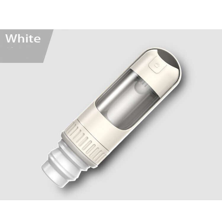 Gobelet portable pour chiens en blanc, léger et durable, idéal pour hydrater votre animal lors des sorties.