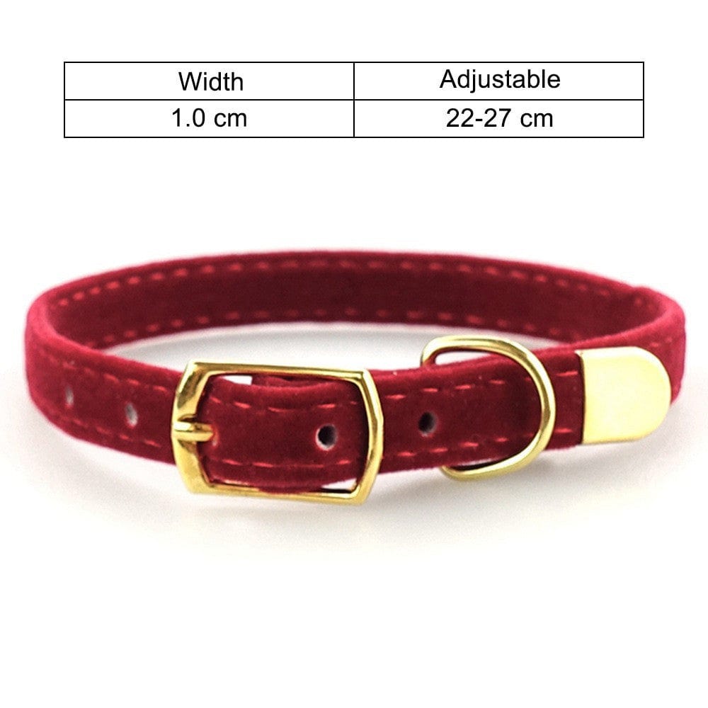 Collier pour chat en flock rouge, ajustable, 1.0 cm de largeur, confortable et élégant pour les petits félins.