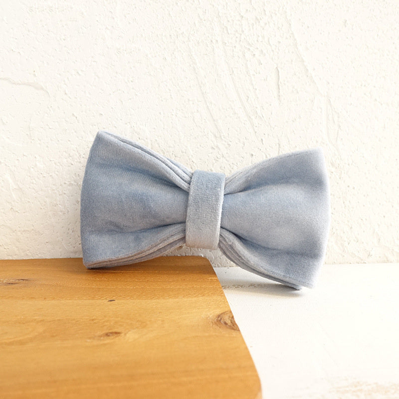 Ornement de cou pour chien en polyester de couleur bleue, élégant et confortable, parfait pour les animaux de compagnie.