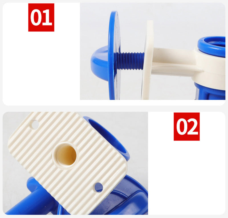 Détails du distributeur d'eau suspendu pour animaux, en plastique durable avec partie ajustable.
