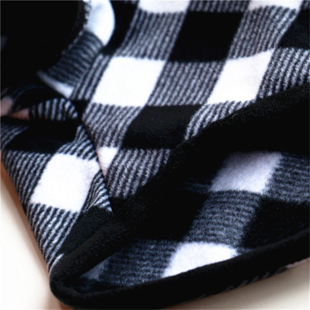 Veste en polaire pour chiot avec motif à carreaux noir et blanc, douce et confortable pour l'automne/hiver.