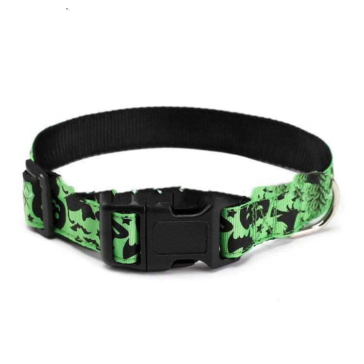 Collier Halloween pour animaux avec motifs de monstres et fantômes en vert.