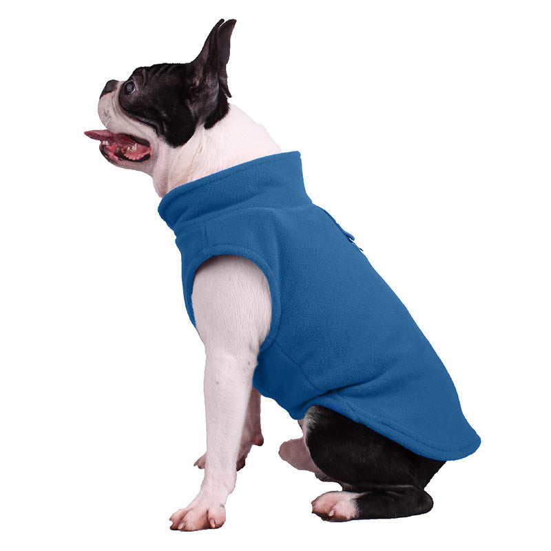 Pull en fleece bleu pour chien, confortable et élégant, parfait pour les journées fraîches.