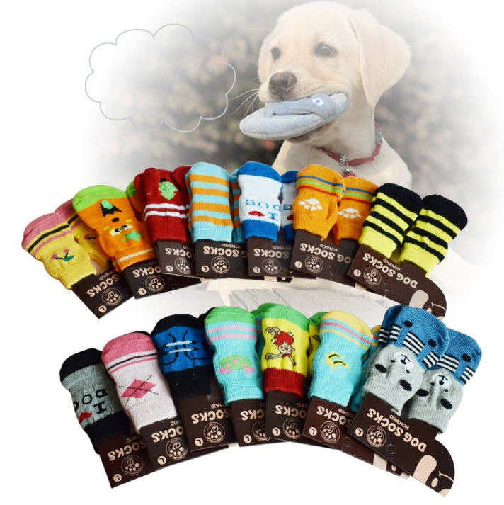 Chaussettes antidérapantes colorées pour chiens, parfaites pour Pomeranian et Bichon, confort et style.