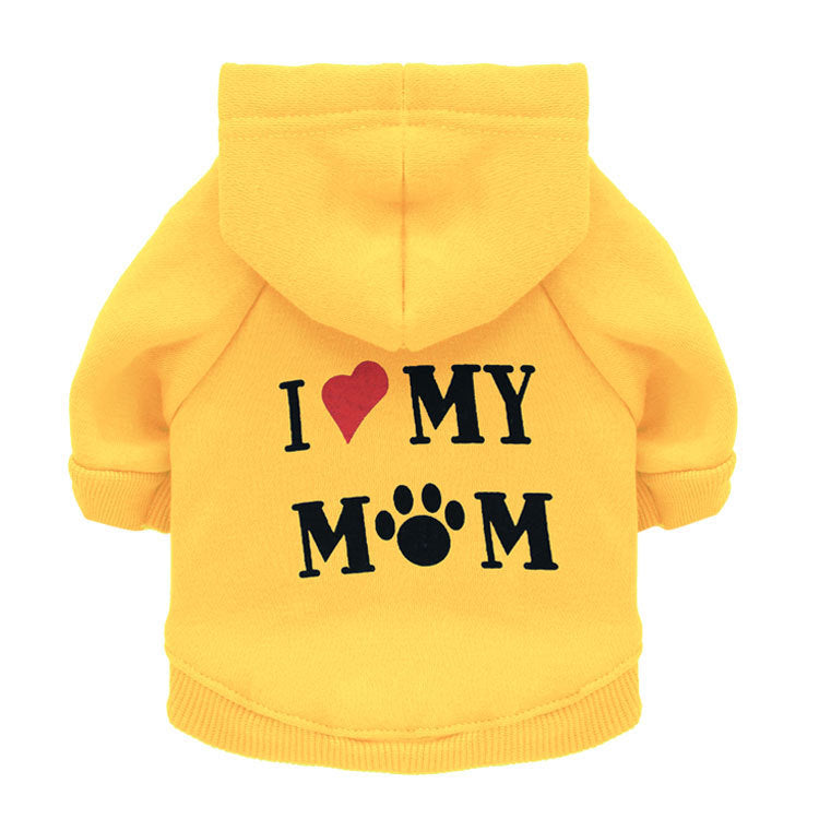 Vêtement pour chien jaune avec inscription 'I ❤️ MY MOM' et capuche, confortable et stylé.
