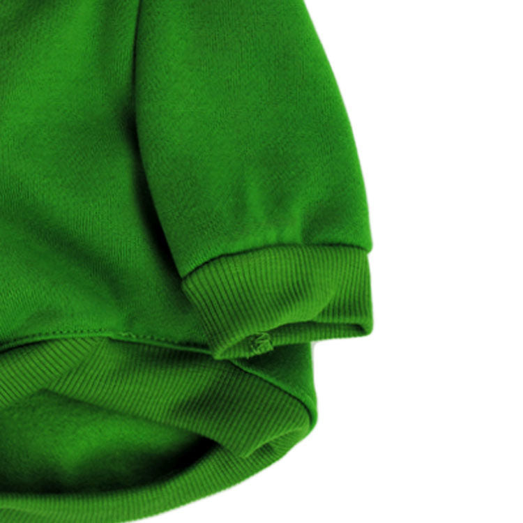 Pull pour chien en laine vert, parfait pour le confort et le style de votre compagnon à quatre pattes.