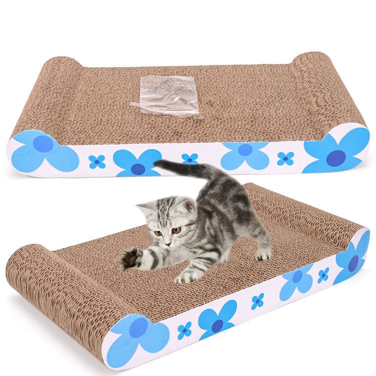 Planche à gratter pour chat en carton ondulé avec motifs colorés et un chat grattant.