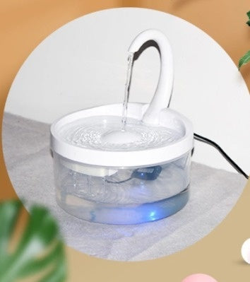 Fontaine à eau automatique pour animaux avec design innovant pour encourager l'hydratation des animaux.