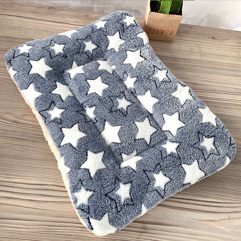 Tapis de sommeil chaud pour animaux d'hiver