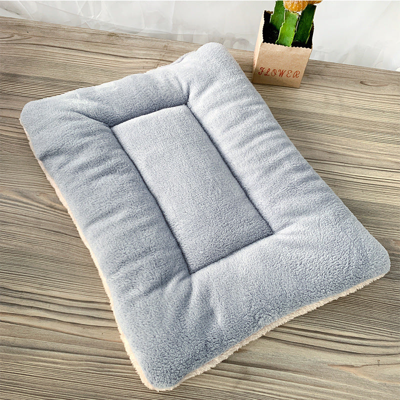 Tapis de sommeil chaud pour animaux d'hiver