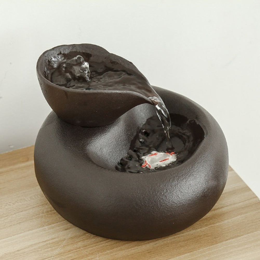 Fontaine à eau automatique pour chats Jane Yu Home, design élégant et silencieux pour l'hydratation des animaux.