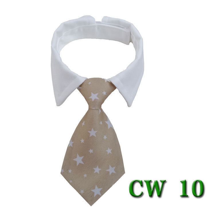 Nœud papillon beige à étoiles blanches, élégant pour chien, accessoire chic et confortable en polyester.