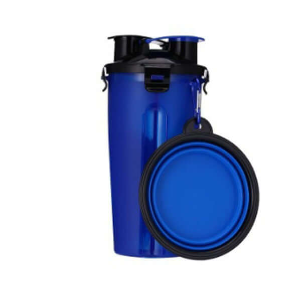 Gourde portable pour chien en bleu avec bol pliable pour hydratation lors des aventures extérieures.