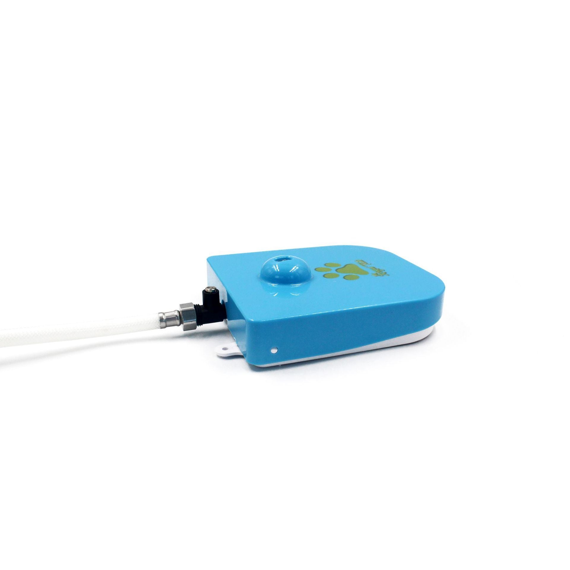 Distributeur d'eau automatique intelligent pour animaux, couleur bleu, avec bouton d'activation et tuyau de connexion.