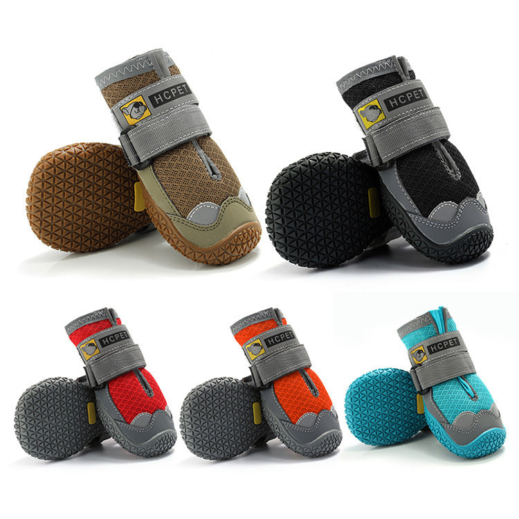 Chaussures d'été respirantes pour chiens en caoutchouc, disponibles en plusieurs couleurs et tailles.
