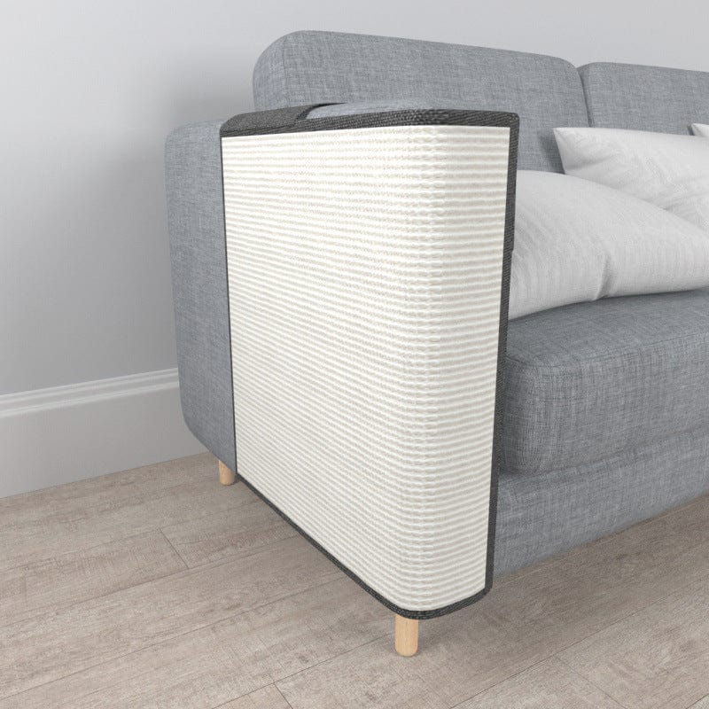 Griffoir pour chat en sisal, protégeant le canapé, design moderne, style neutre et élégant.