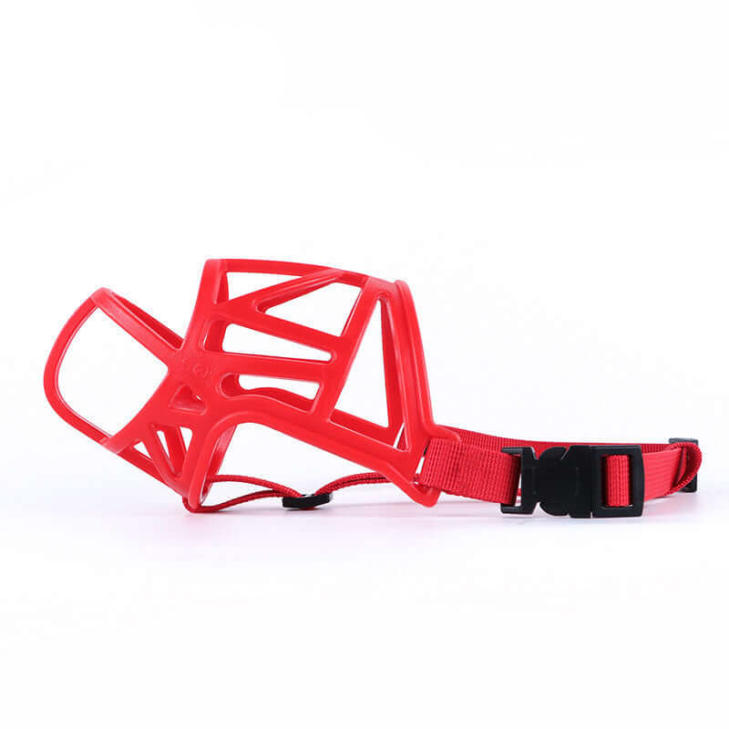Couverture de bouche pour chien rouge, renforcée et réfléchissante, idéale pour la sécurité et le confort de votre animal.