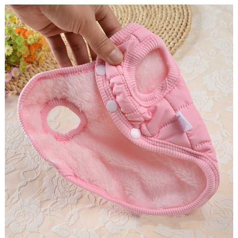 Vêtement pour chien en polaire rose, doux et confortable, parfait pour garder votre animal au chaud.