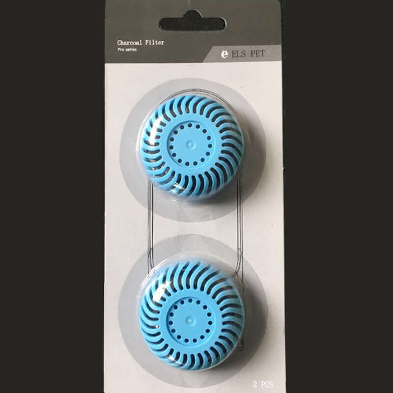 Deux filtres à charbon pour distributeurs d'eau automatiques pour animaux, en couleur bleue.