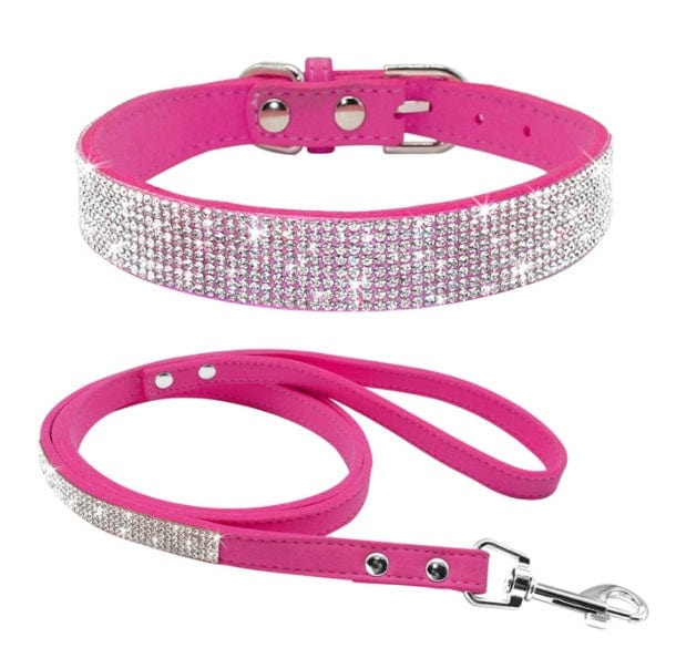 Collier et laisse pour chien en rose avec strass brillants, accessoires confortables et élégants pour animaux.