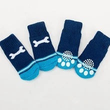 Chaussettes en coton pour animaux avec imprimé patte, confortables et chaudes pour les mois frais.