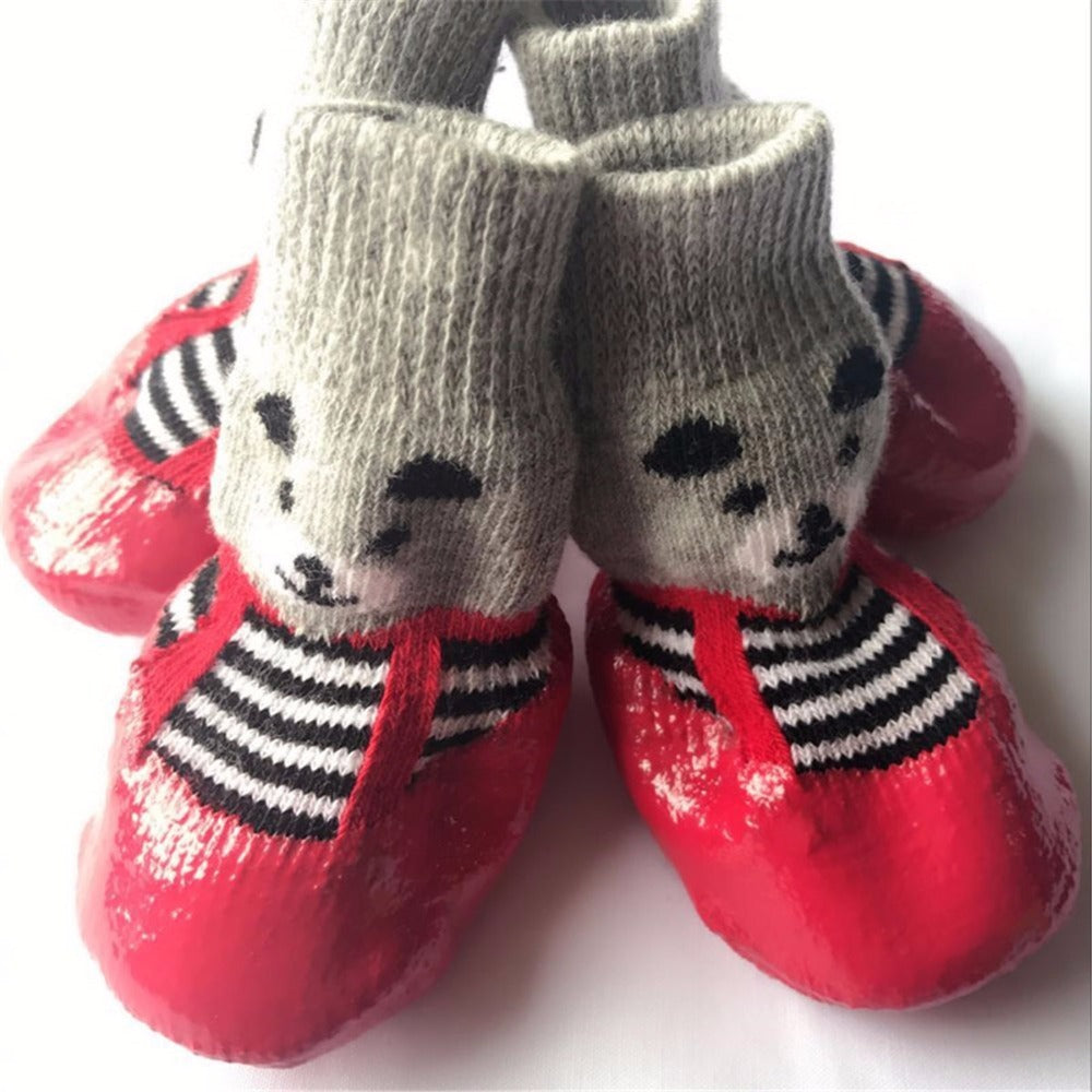 Chaussures antidérapantes pour animaux avec motif mignon, parfaites pour la protection des pattes des chiens et chats.