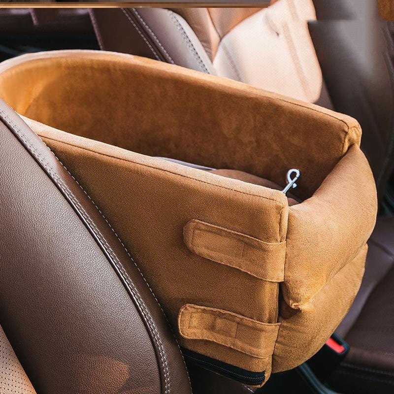 Artifact Anti-Sale pour Chiens en velours de daim, protection élégante pour voiture, confort pour animaux.
