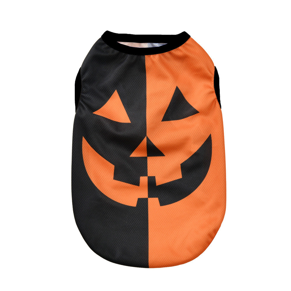 Costume d'Halloween pour chien avec motif de citrouille souriante, disponible en plusieurs tailles.
