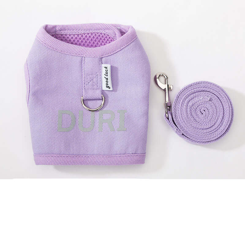 Harnais et laisse pour chiens en tissu tissé lavande, style chic pour promenades élégantes.