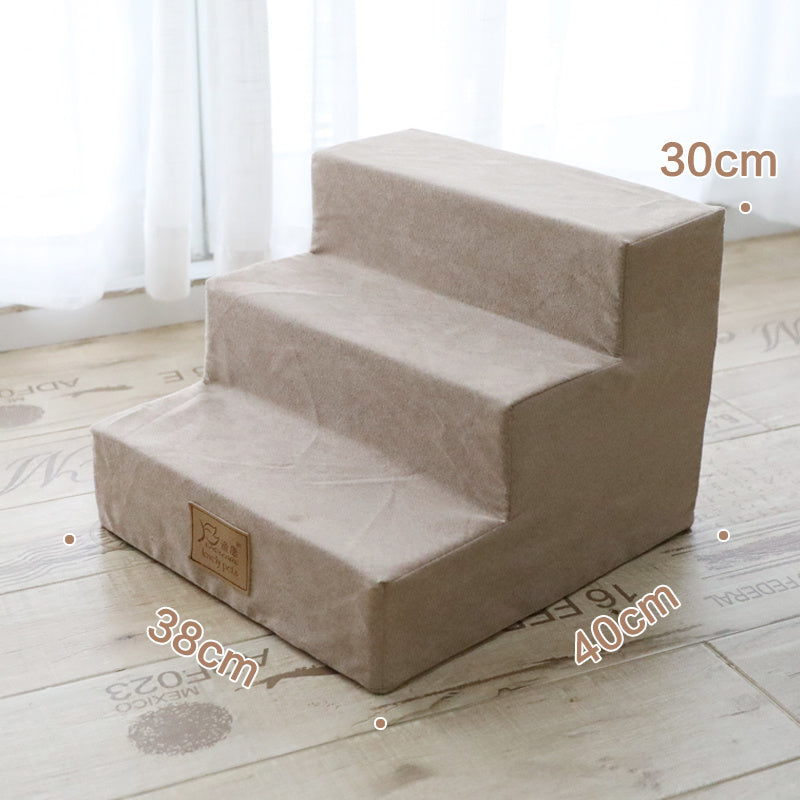 Escaliers en éponge pour chiens, accessoire pratique pour aider les animaux à monter sur le canapé ou le lit.