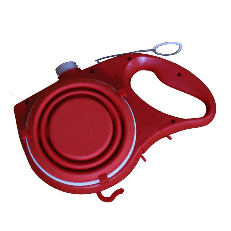 Laisse pour chien rouge avec bouteille d'eau intégrée et coupe, design pratique et attrayant pour vos promenades.