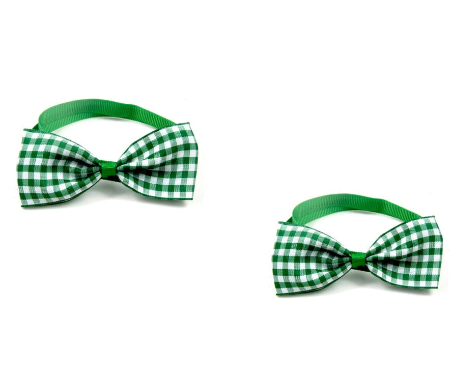 Écharpe à carreaux verts pour animaux de compagnie, ajouter du style lors des promenades ou fêtes.