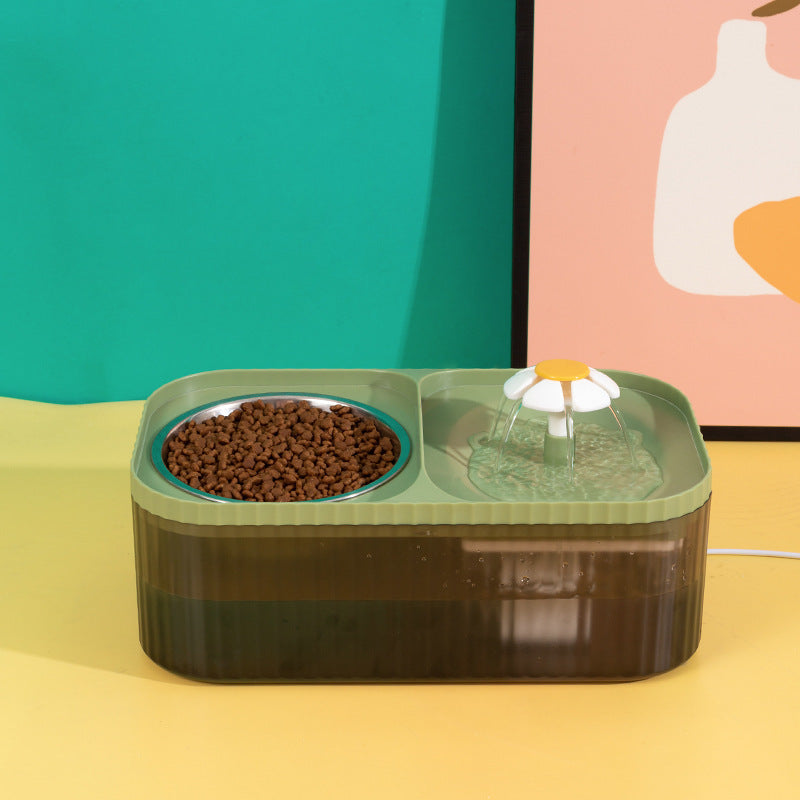 Distributeur automatique d'alimentation pour animaux avec compartiments pour croquettes et eau.