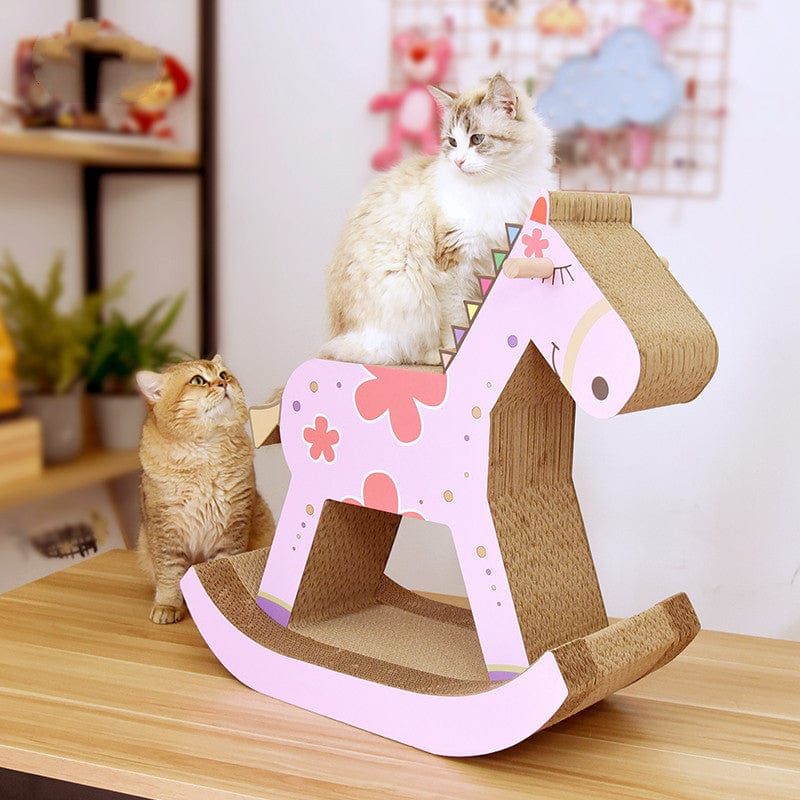 Planche à gratter en forme de cheval à bascule, parfaite pour divertir les chats tout en protégeant vos meubles.
