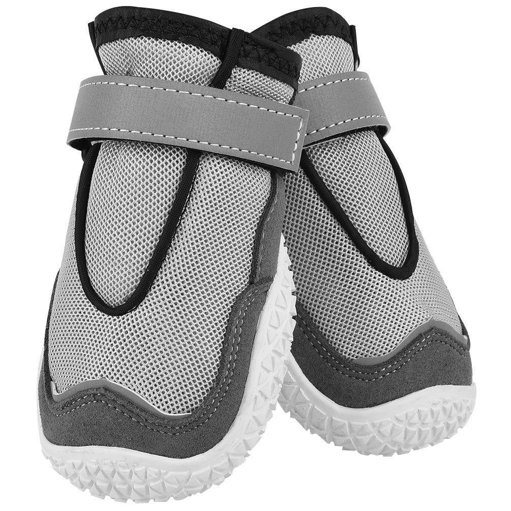 Chaussures résistantes et respirantes pour chiens en microfibre et mesh, avec semelle antidérapante.