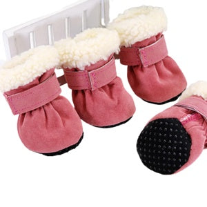 Bottes d'hiver imperméables pour chiens, parfaites pour protéger leurs pattes en temps froid et neigeux.