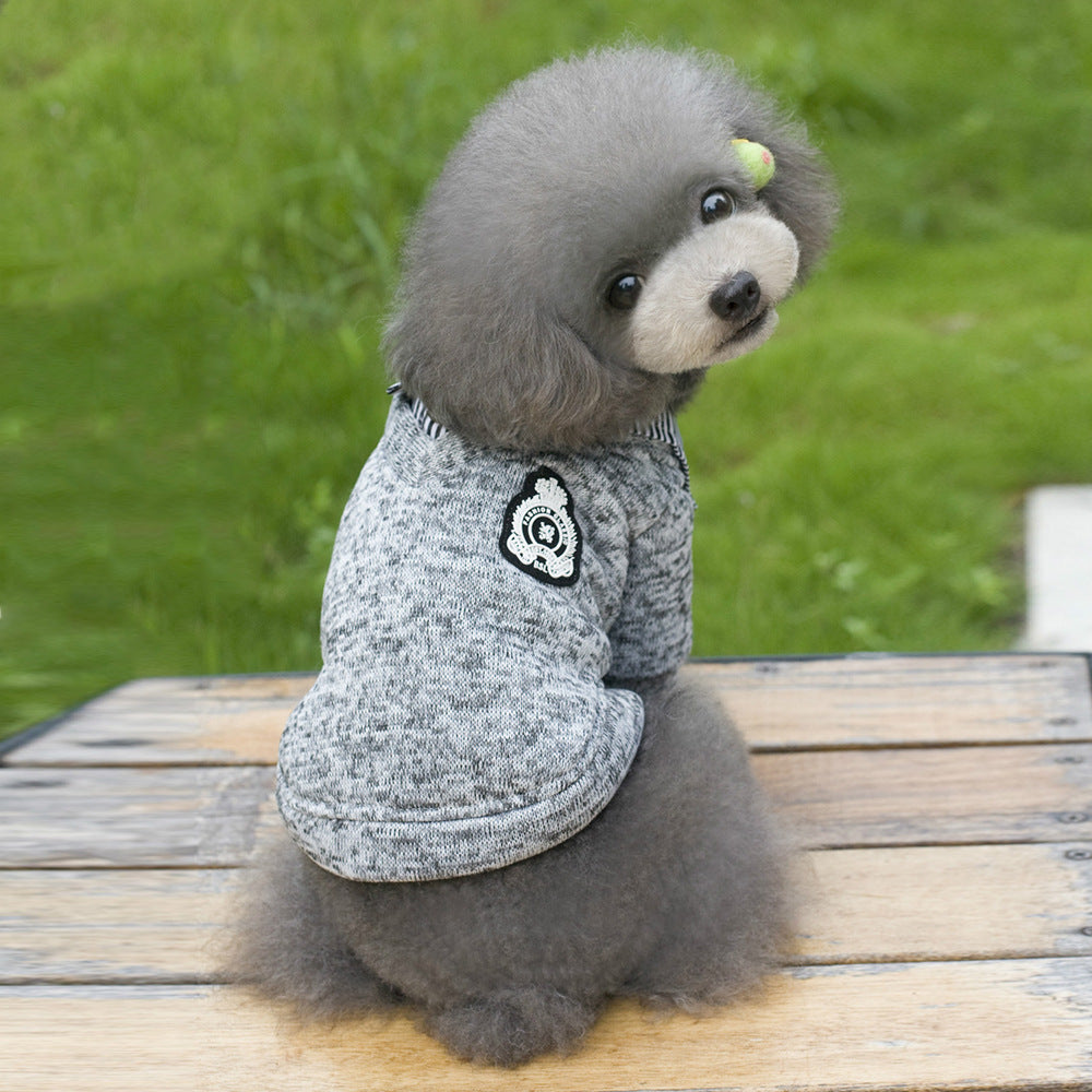 Sweatshirt pour chien en laine grise avec col revers, style décontracté, parfait pour vos animaux.