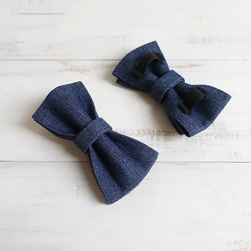 Nœud papillon en denim pour animaux, élégant et durable, disponible en plusieurs tailles.