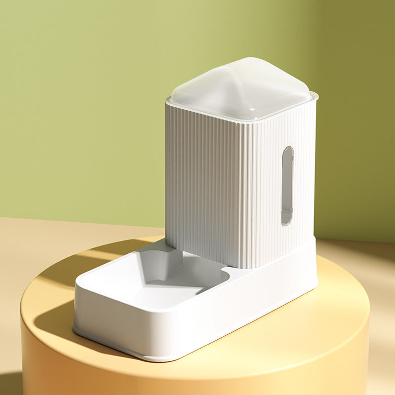 Distributeur automatique d'eau et de nourriture pour chat en PP durable, design moderne et fonctionnel.