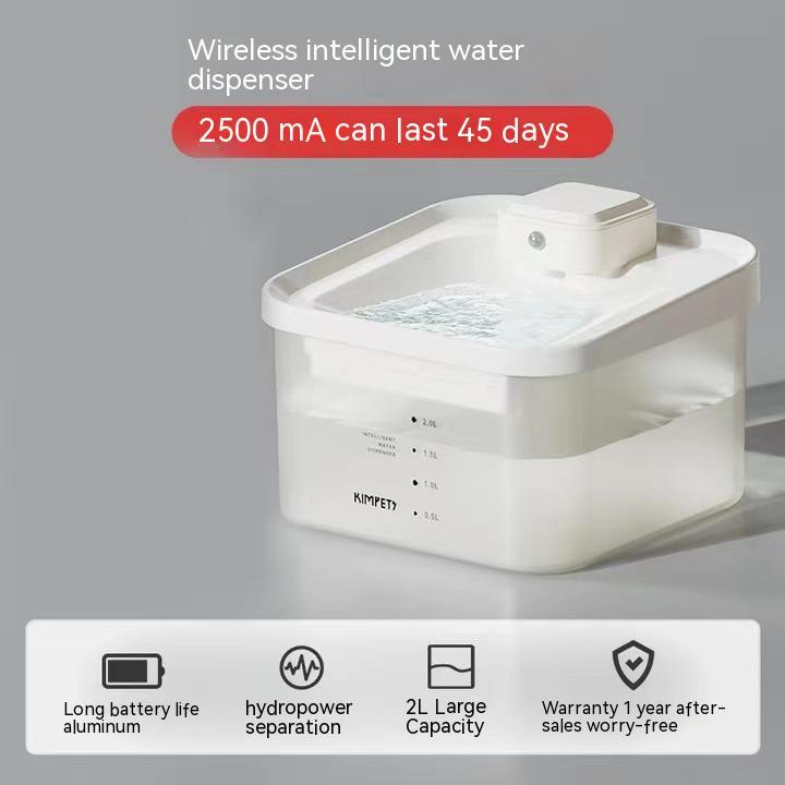 Distributeur d'eau automatique sans fil de 2L, avec batterie durable et filtration innovante pour chats.