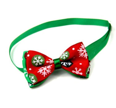 Nœud papillon de Noël rouge et vert pour chiens et chats, fait main, ajustable, avec motifs festifs.