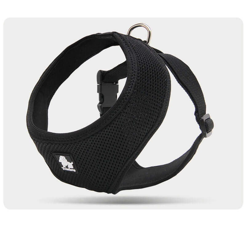 Harnais de sécurité noir en tissu mesh pour petits chiens, conçu pour le confort et la respirabilité.