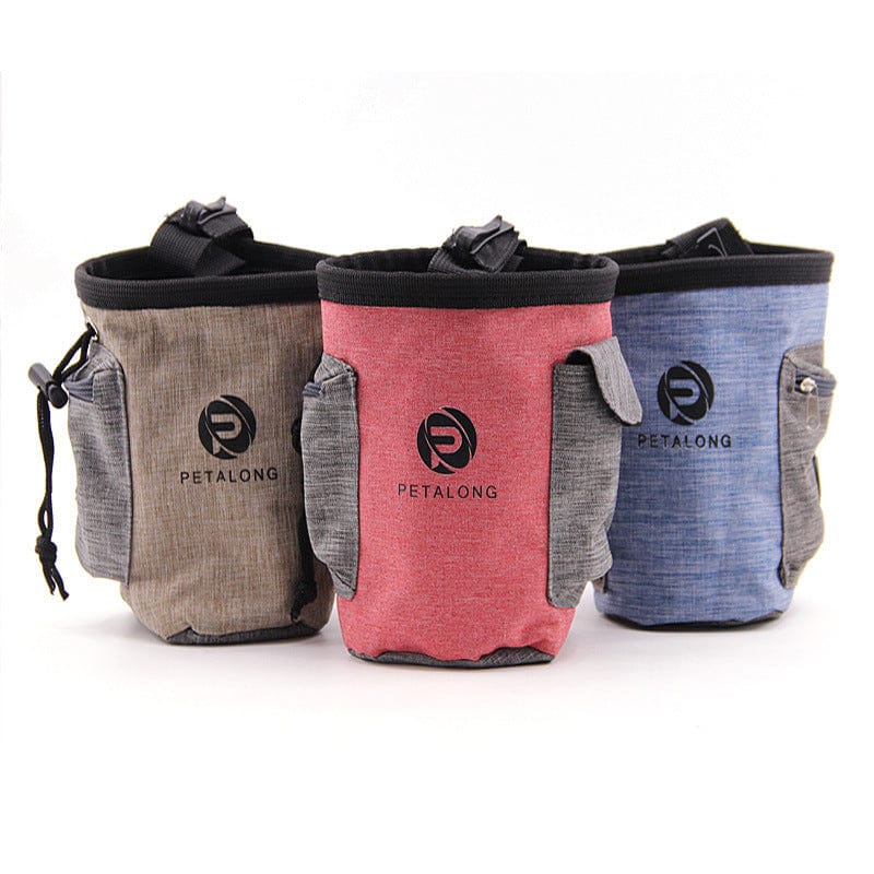 Sac à nourriture pour animaux de compagnie en trois couleurs : beige, rouge et bleu, pratique pour garder les aliments frais.