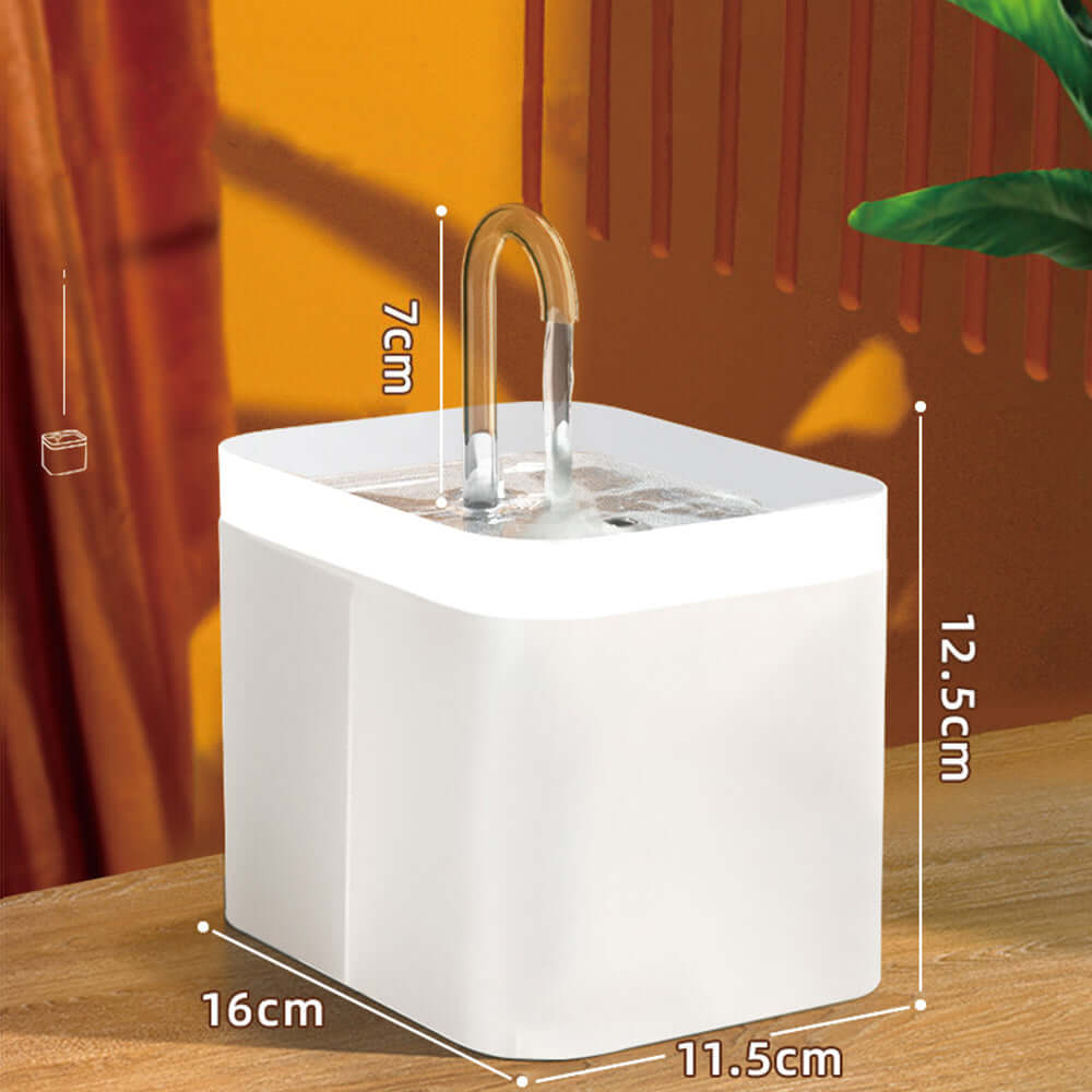 Distributeur automatique d'eau pour animaux, design moderne avec dimensions 12.5x16x11.5 cm, source d'eau fraîche.
