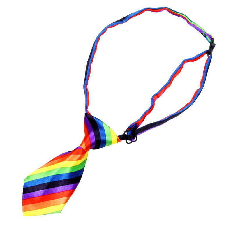 Nœud papillon en nylon coloré avec rayures, idéal pour animaux et enfants.